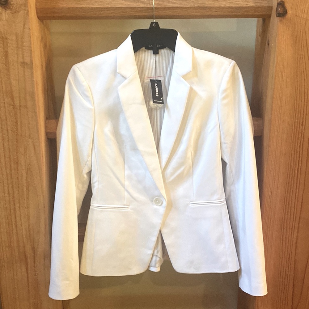 COPY - Brand new with tags retail is $128 Never worn. Very cute for work or goi…